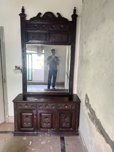 Dressing Table for Sale