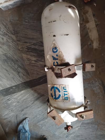 Suzuki mehran CNG calendar with CNG kit