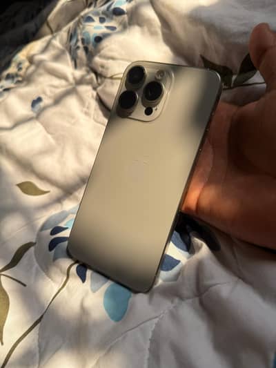 I phone 15 pro max 10/10