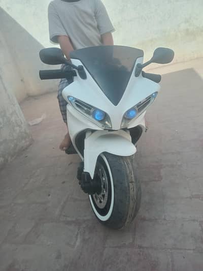 R1 yamaha