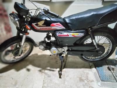 Honda 70cc model 2004 03188308655