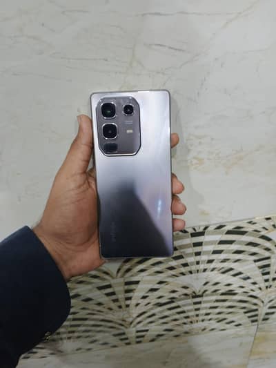 Note 50 Infinix Lush Condition 10/10 and 10months warranty with Magsaf