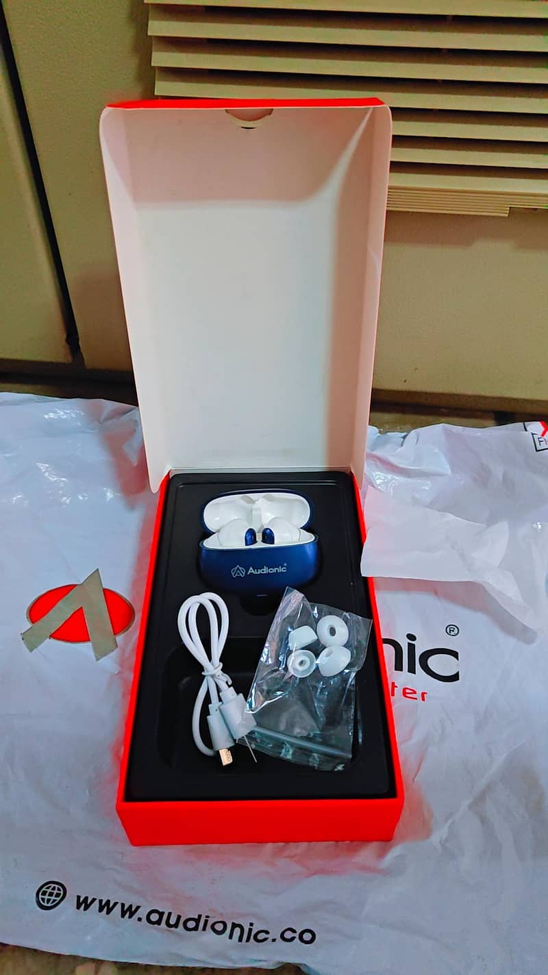 Audionic 425 earbuds 2