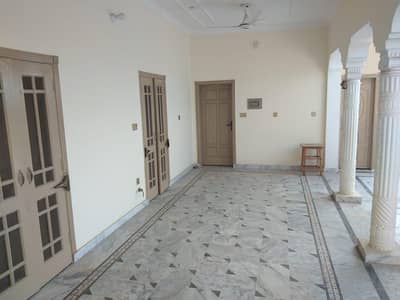 House for Rent KRL Road Jamshed Colony Good location