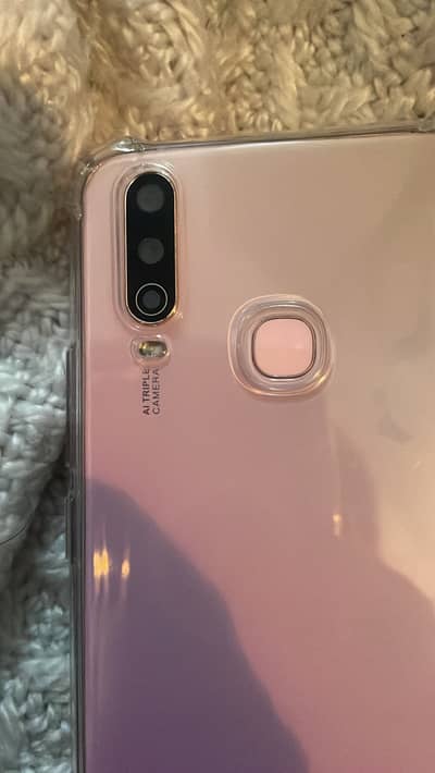 Vivo Y17  8/256 gb.
