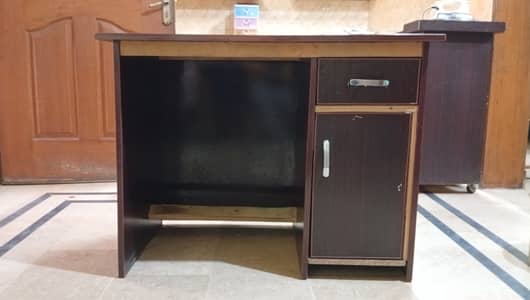 Computer / Study Table used