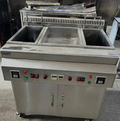 Double D-fryerDump station