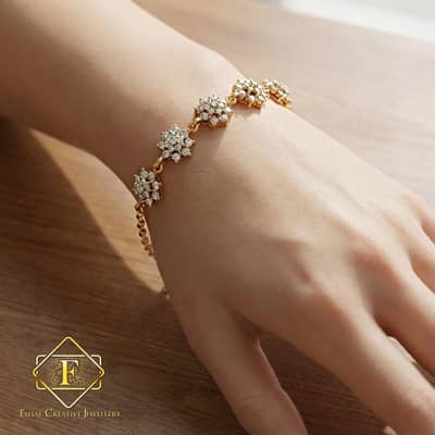 Zircon Flower Bracelet