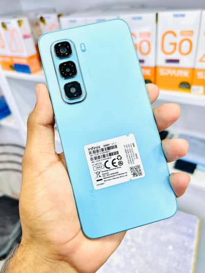 8/128 ma hai 9 months (ورائٹی )ma hai complete box