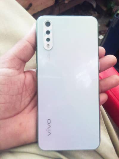vivo s1  4gb 128gb for sale only 10k urgent need
