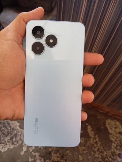 Realme note 50