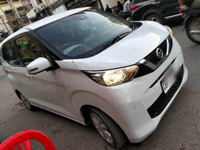 Japanese 660 CC Nissan Dayz Full option push start Top of the line