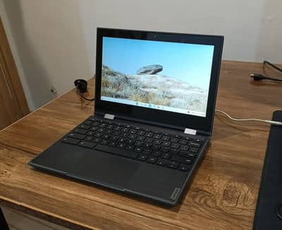 Lenovo 300e Chromebook 4GB 32gb 2 in 1 Touchscreen