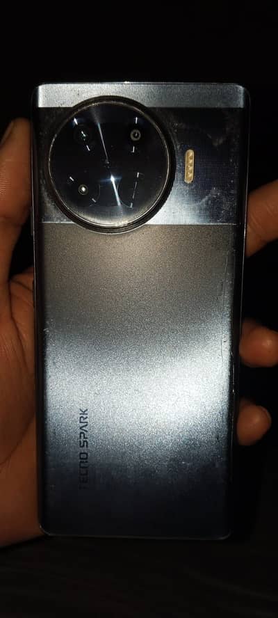 Tecno spark 20 pro plus