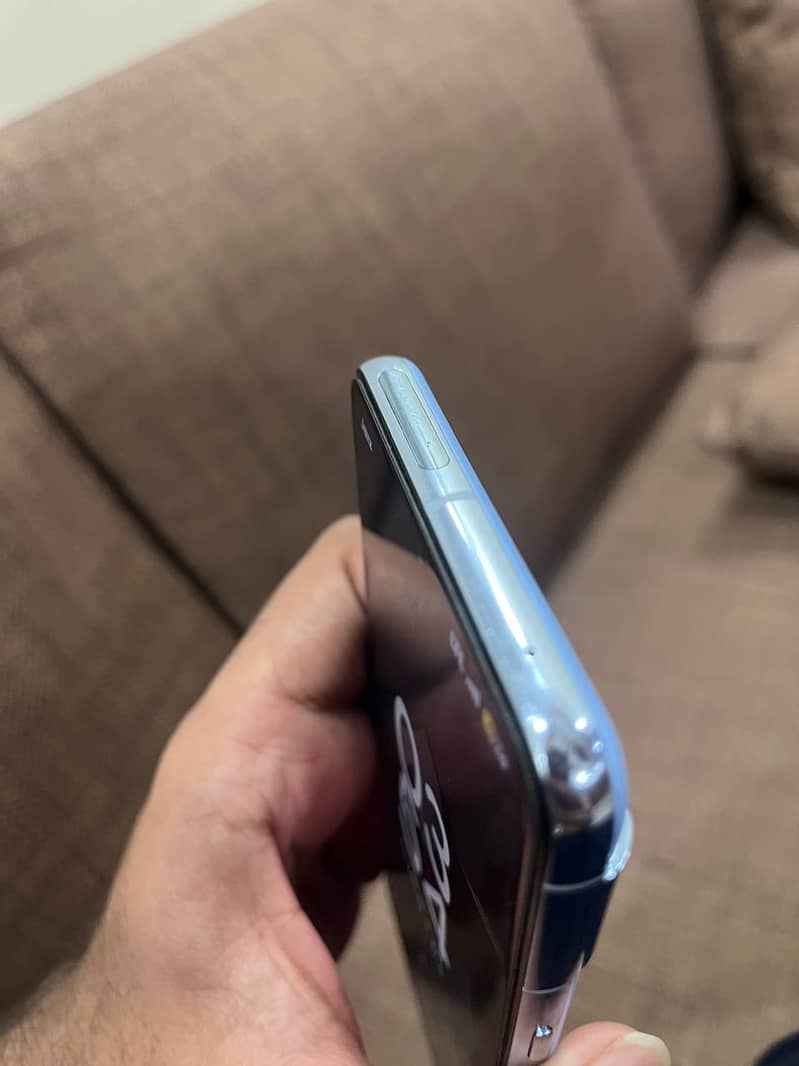 Google Pixel 8 pro 2