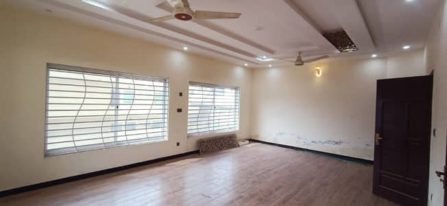 "For Rent: 10 Marla Upper Portion In PWD Ideal For Families!"