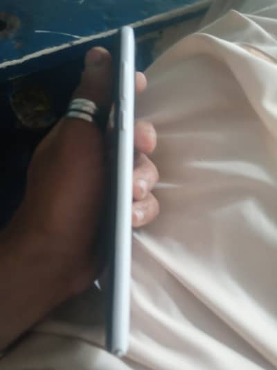 moto g stylus 4gb 128gb  10/8