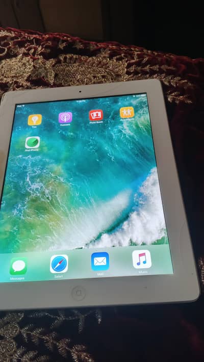 iPad 4 16gb Available for sale
