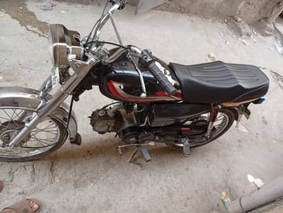 Hi speed bike ha model 2015 ha no pindi ka ha
