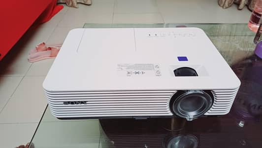 Sony Projector VPL-DX221 - HDMI Supported - Mint Condition