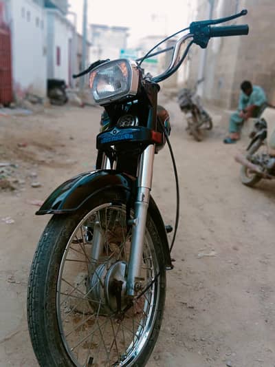 hondyas bike super star ma convert h all  ok h bss lo or chalo