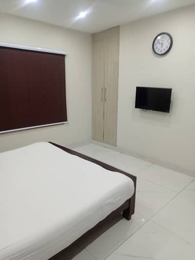 Gulberg 1 Bed Studio Is Available On Rent.