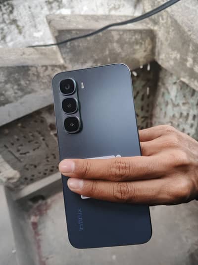 Infinix hot 60 pro RAM 8+5GB storage 128gb