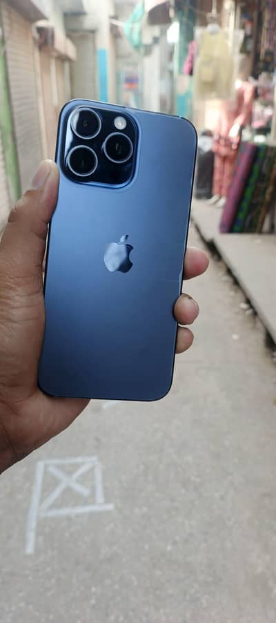iphone 15 PRO max factory unlocked 1tb