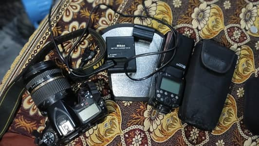 nikon 7100 new condition with flash and bag