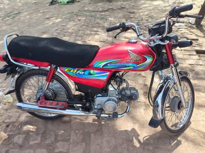 No accident . Bilkul original . 03475793783