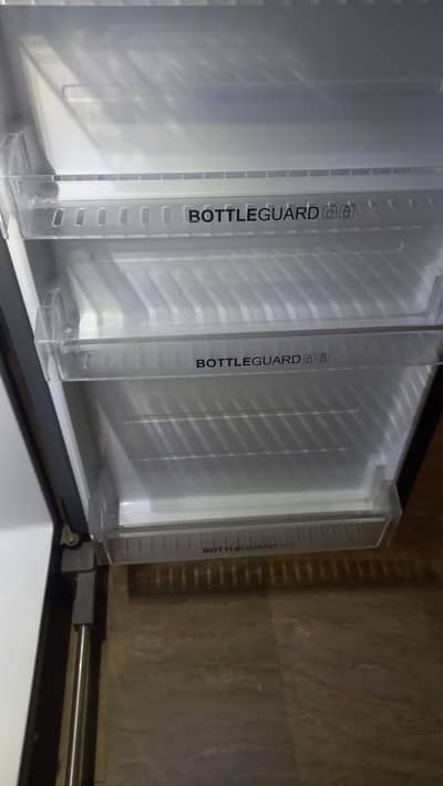 Haier Refrigerator medium size double door fridge all ok 0325/7593/127