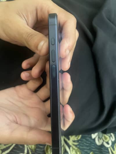 iPhone 15 pro jv 10/10 condition 100% battery health