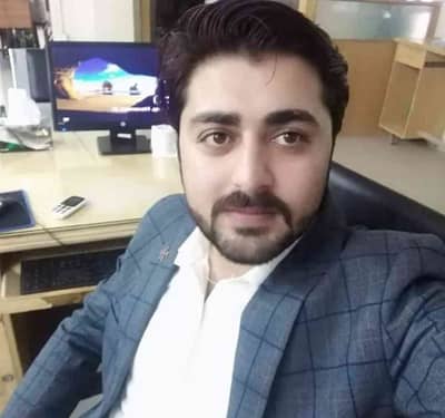 Umar Niazi 