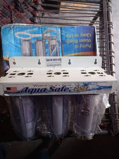 Water filter unit USA New with fitings