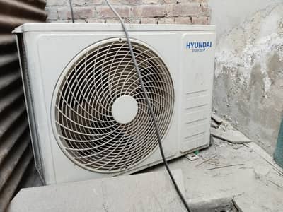 Hyundai split inverter AC urgent sale