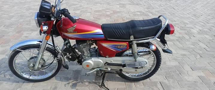 Honda | CG 125cc  | Model 2011 | Contact WhatsApp: *03266773676* |