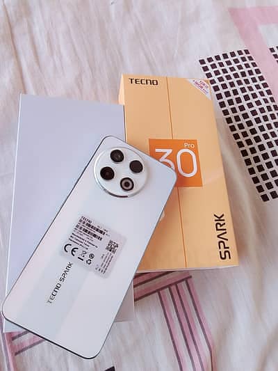 Tecno SPARK 30 Pro