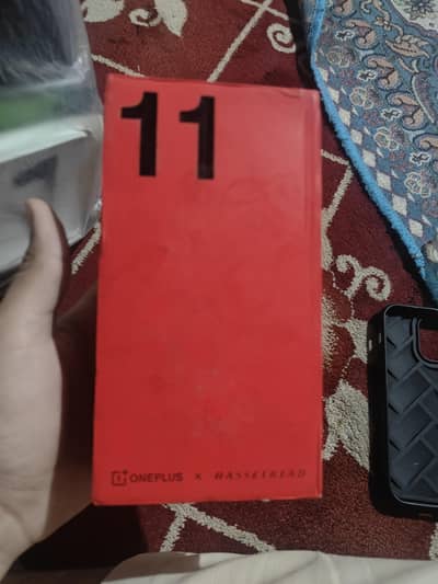 One plus 11 5g with box 8 gen2