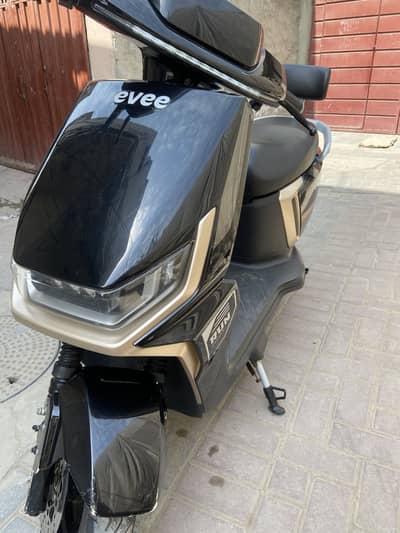 Evee gen z used only 3000km