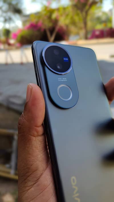 Vivo V50 12GB + 256 GB Black colour