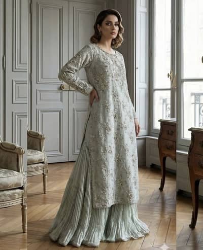 Original dress in discounted price (original price 35k)