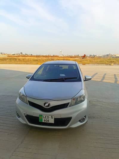 Toyota Vitz 2013