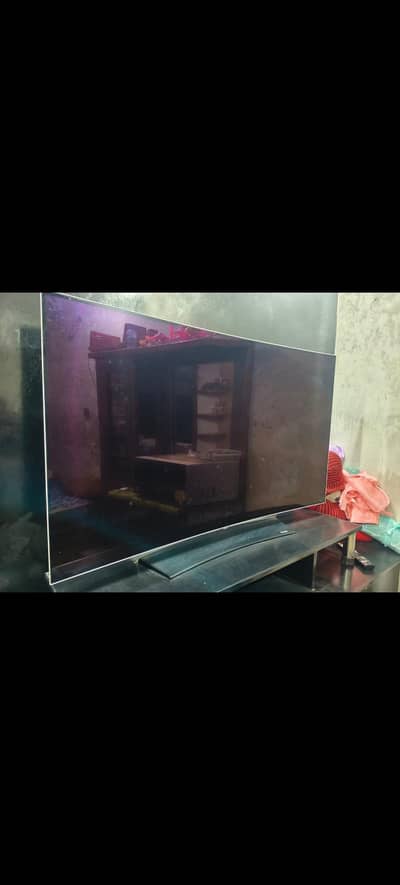 LG OLED Curved 4K 3D TV – 55 Inch – Excellent Condition