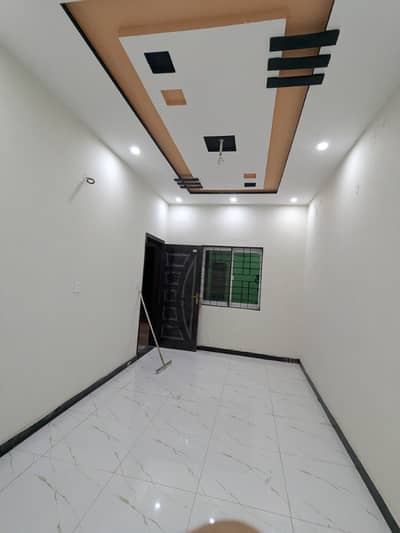 4 MARLA 2ND FLOOR FOR RENT IN MILITARY ACCOUNT COLLEGE ROAD LAHORE BIJLI PANI AVAILABLE USE FOR ANY PROPOSE