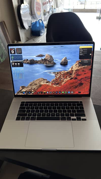 Macbook Pro 2019 ( 16inches )