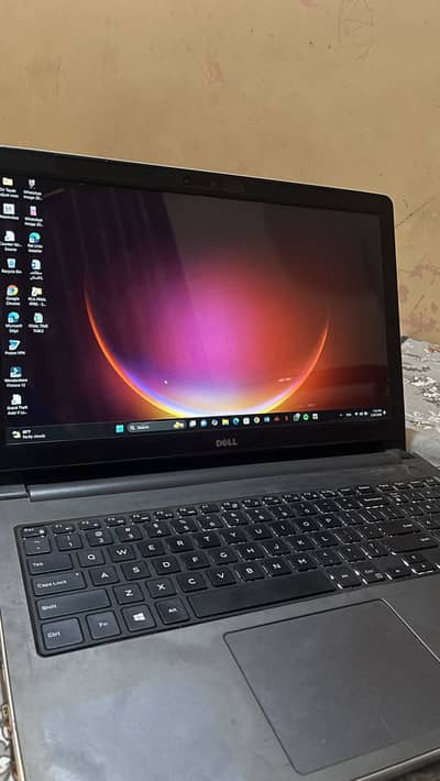 Core i7-6500U | 16GB RAM | 128GB SSD | 4 GB GPU