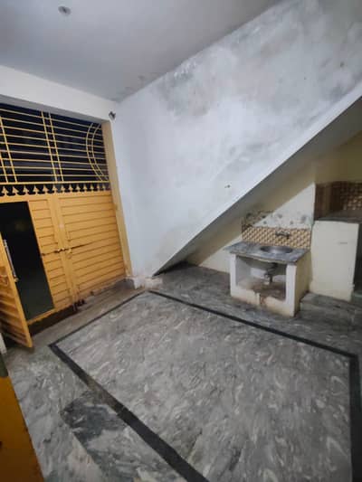 Single storey house available for rent in jhangir society Morgah near Punjab board office