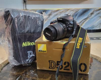 dslr Nikon d5200 (10/10++ Just like new)