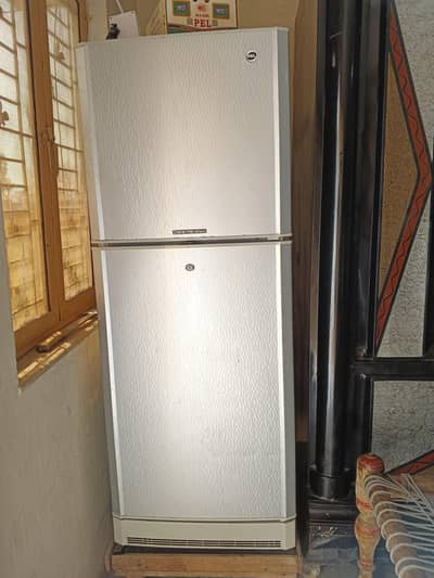PEL Refrigerator for sale in good conditions 10/8 conditions model2350