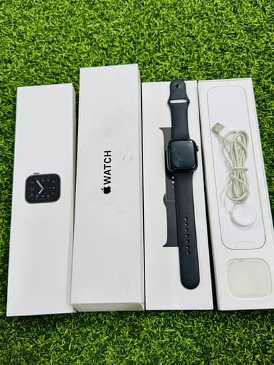 Apple Watch SE22
